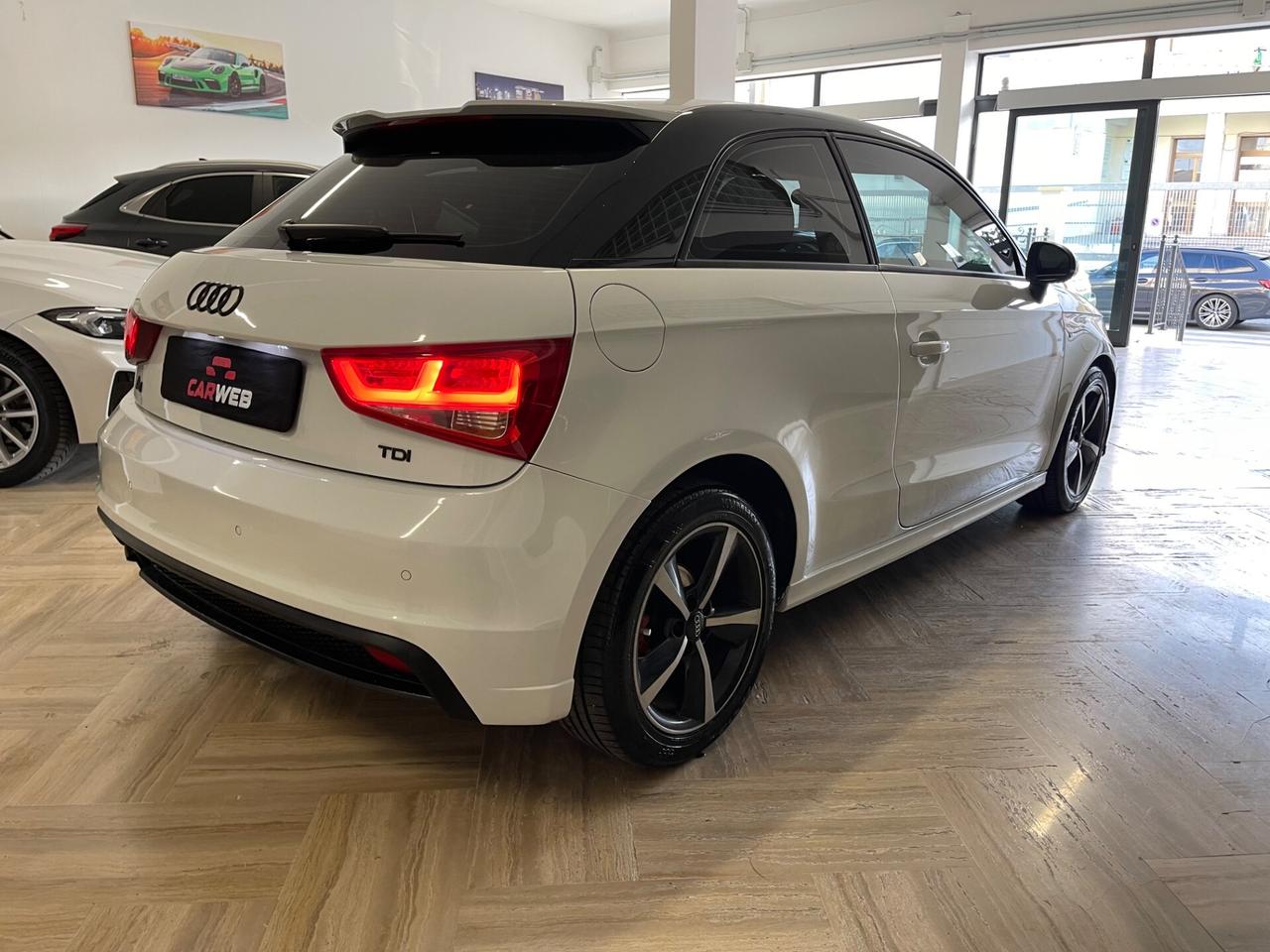 AUDI A1 1.6 tdi S-LINE 2014