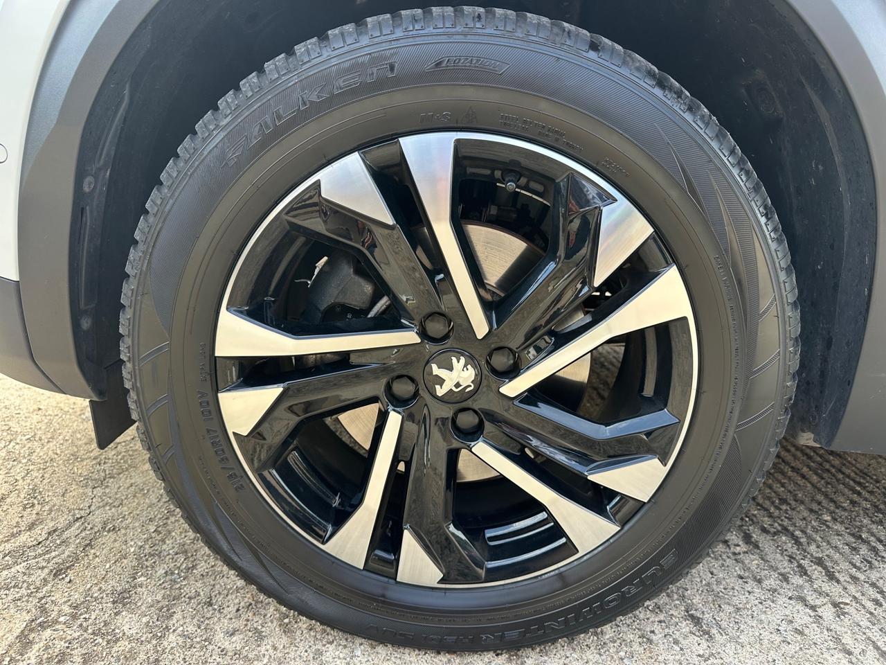 Peugeot 2008 BlueHDi 130 S&S EAT8 GT