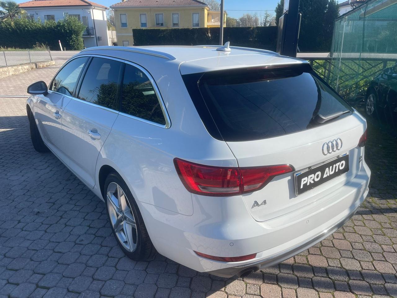 Audi A4 Avant 2.0 TDI 150 CV S tronic Business