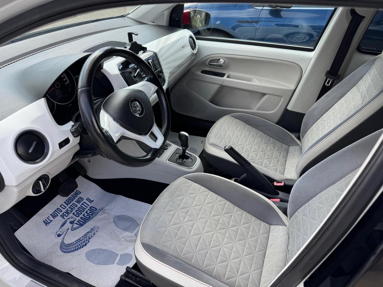 Volkswagen up! 5 Porte up! 5p 1.0 High up! 75cv AUTOMATICA