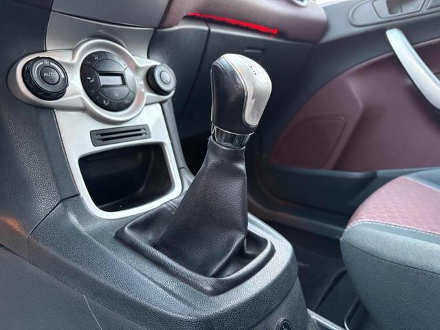 FORD Fiesta 1.4 5 porte Bz.- GPL Titanium