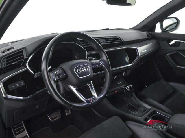AUDI RS Q3 2.5 quattro s-tronic