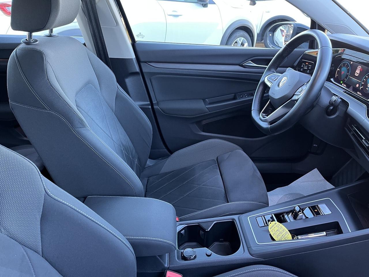 VW GOLF 8 2000 TDI 150 CV DSG