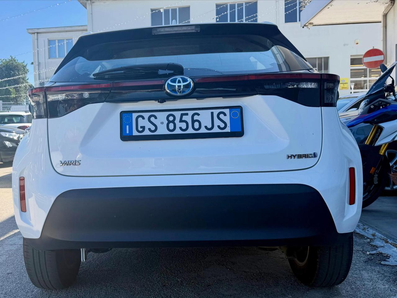 TOYOTA YARIS CROSS 1.5 HYBRID BUSINESS