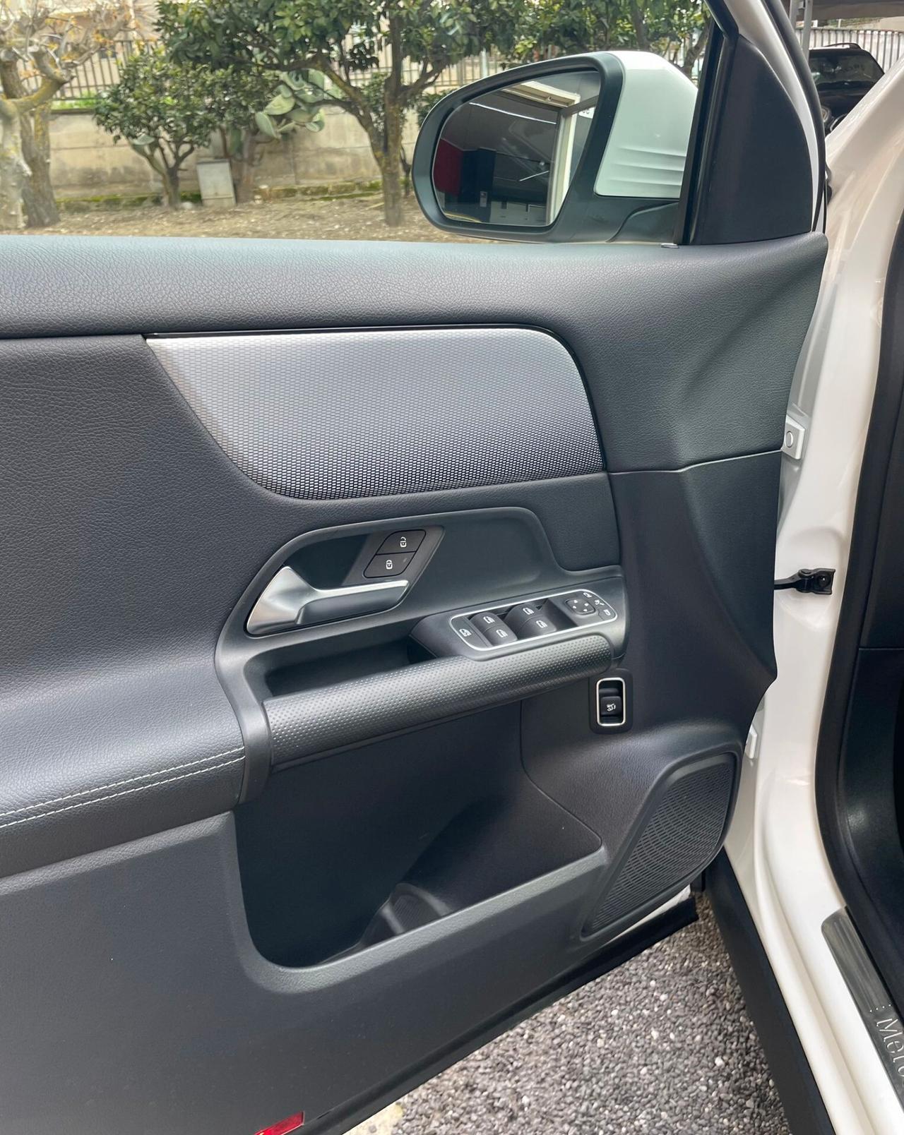 Mercedes-benz GLA 180D SPORT PLUS 2021