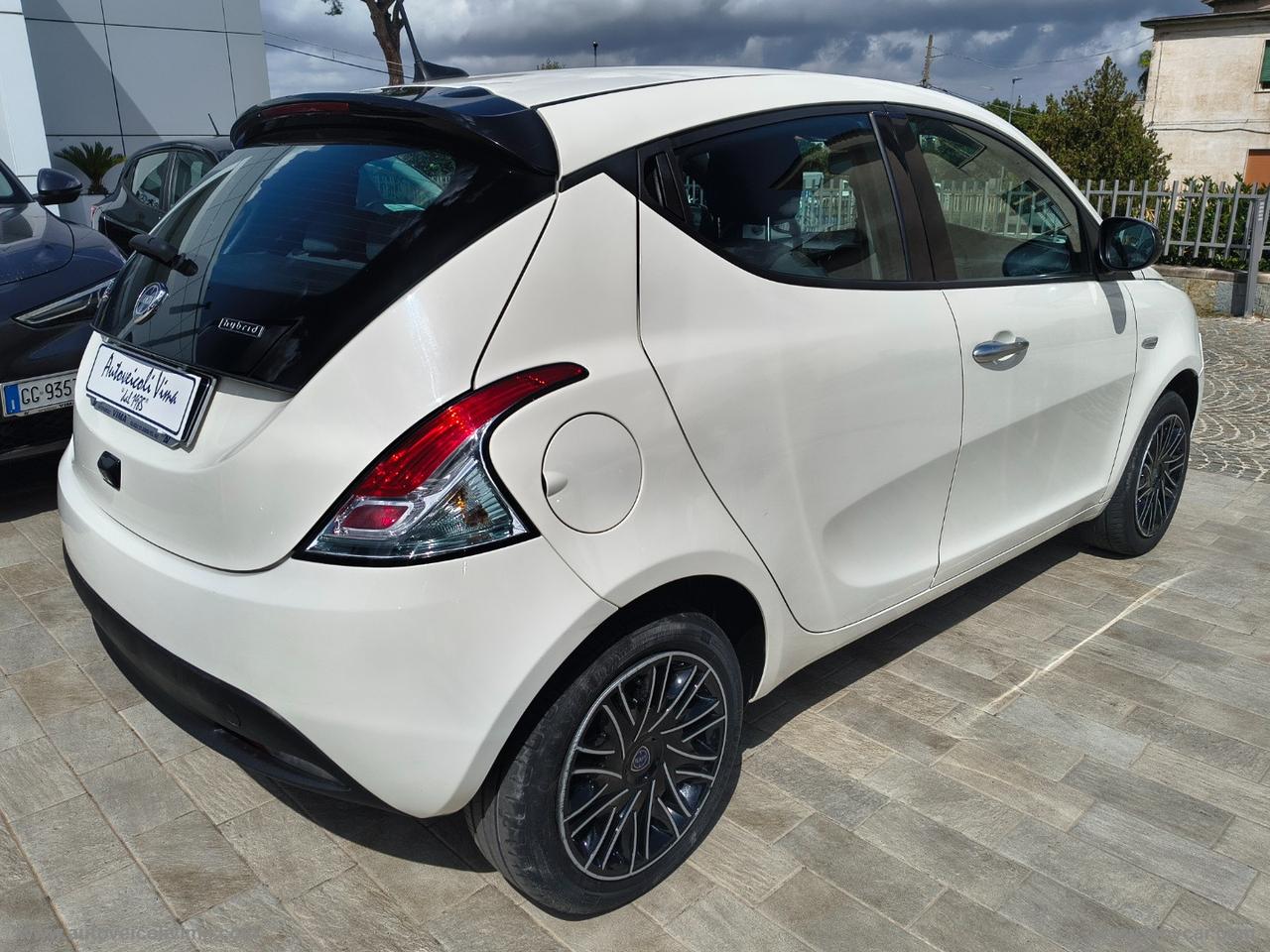 LANCIA Ypsilon 1.0 FireFly 5p.S&S Hybryd Gold