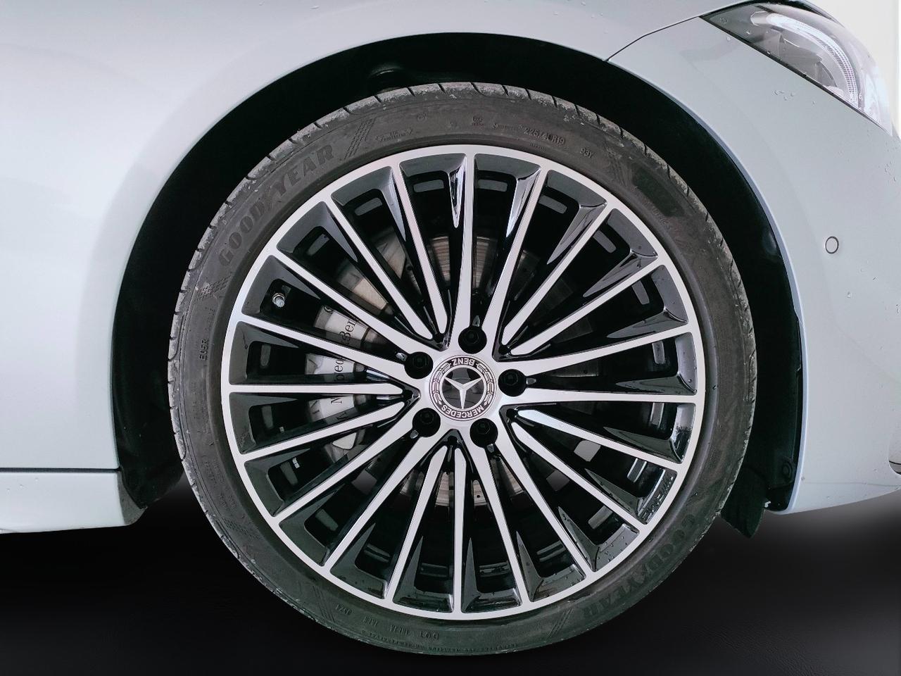 Mercedes-Benz Classe C-S206 SW 2021 - C SW 220 d mhev AMG Line Advanced Plus 4matic 200cv auto