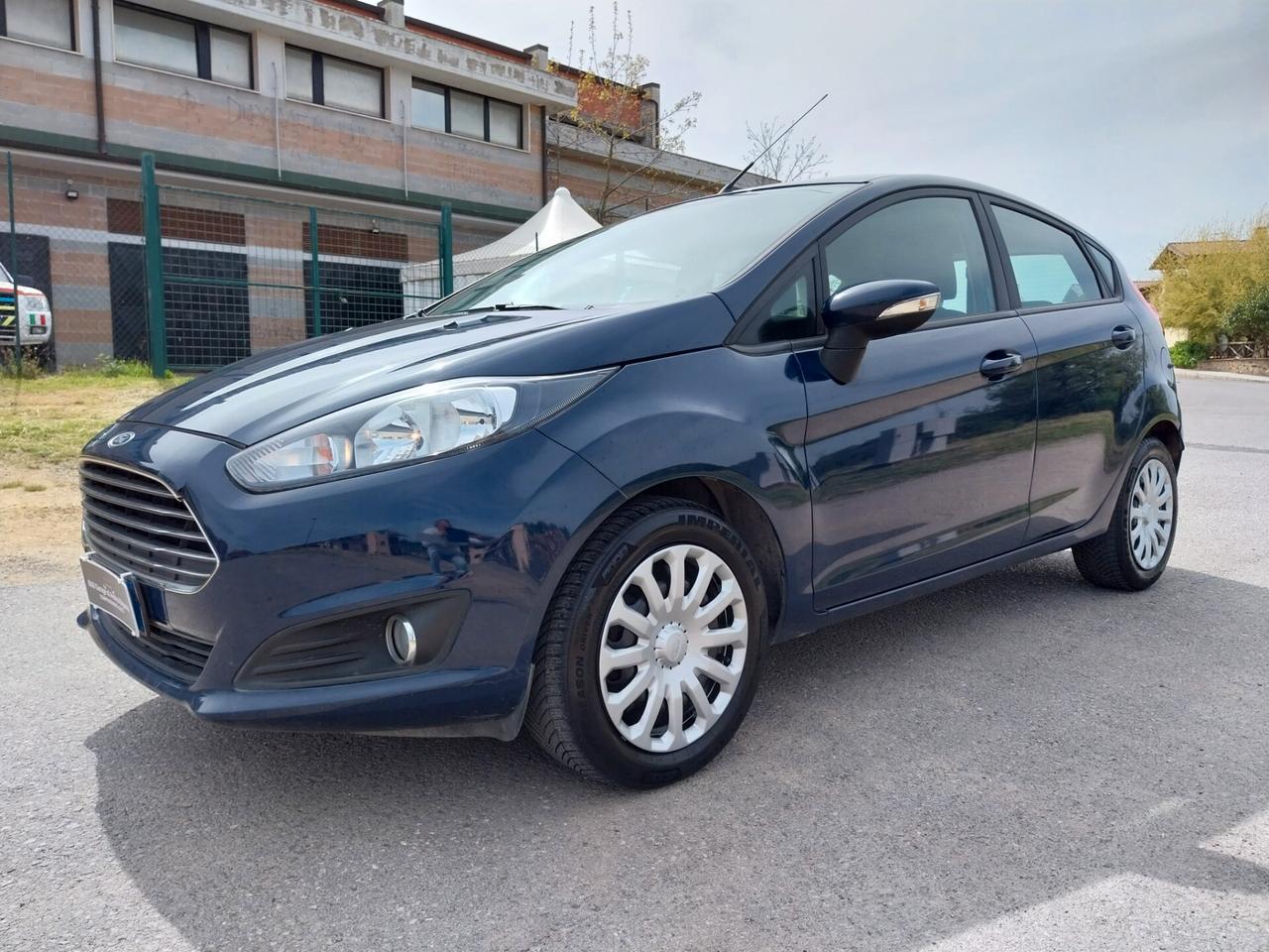 Ford Fiesta 1.5 TDCi 75CV 5 porte - ok neopatentati