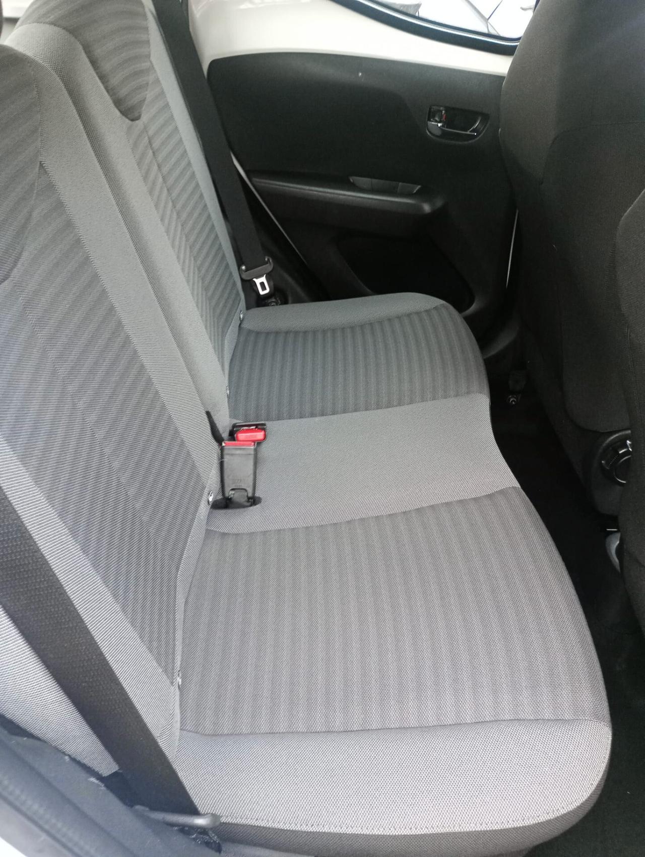 Toyota Aygo Connect 1.0 VVT-i 72 CV 5 porte x-play