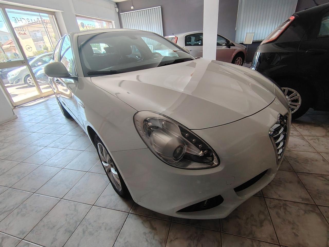 Alfa Romeo Giulietta 1.6 JTDm-2 105 CV Distinctive