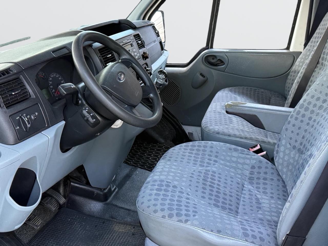 Ford Transit 300 M 2.2 TDCI 116 CV 9 POSTI*GANCIO TRAINO*