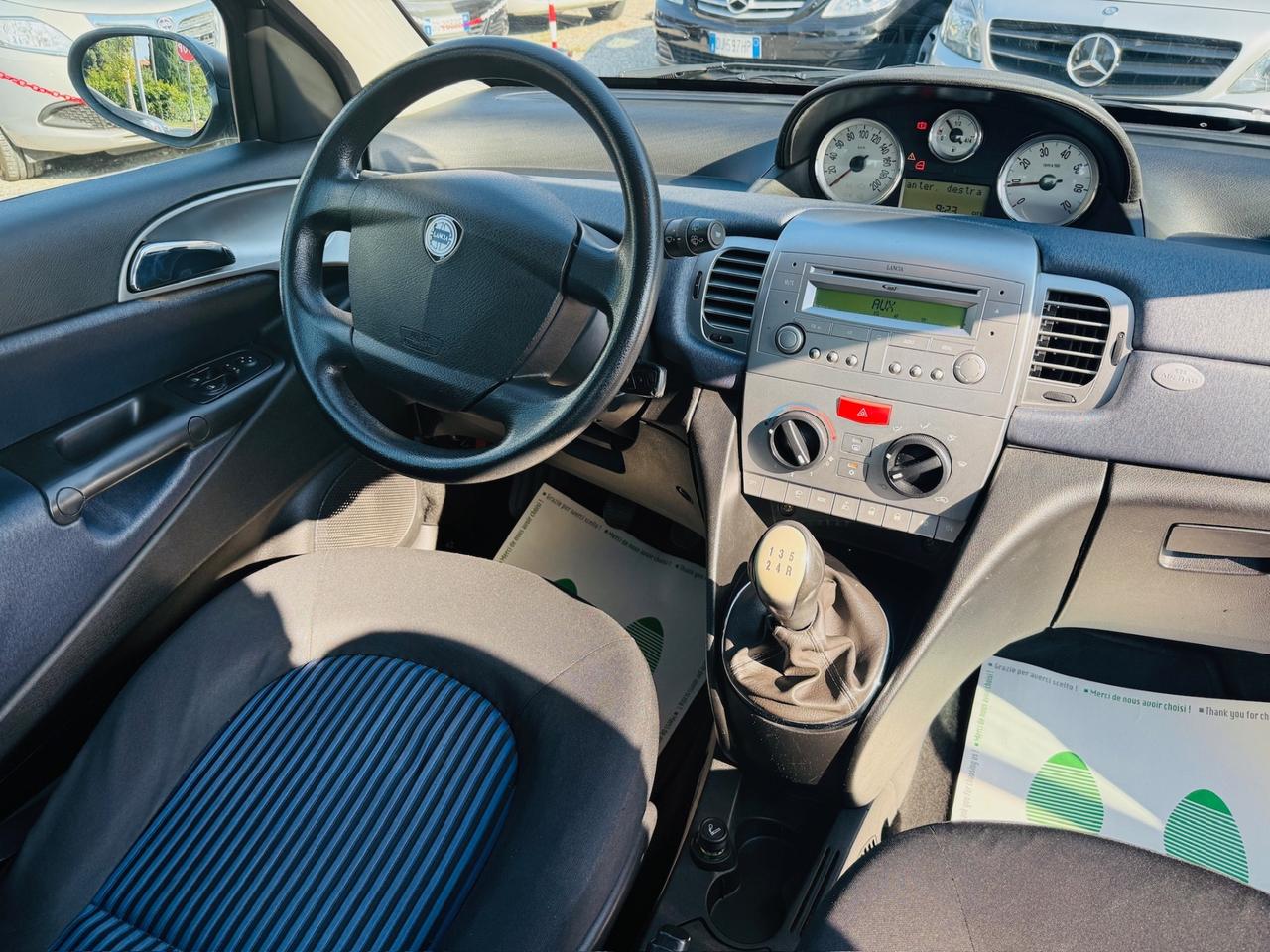 Lancia Ypsilon 1.3 MJT 90 CV Oro Giallo