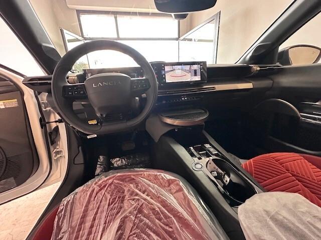 Lancia Ypsilon Hybrid e-DCT LX KM0 2026