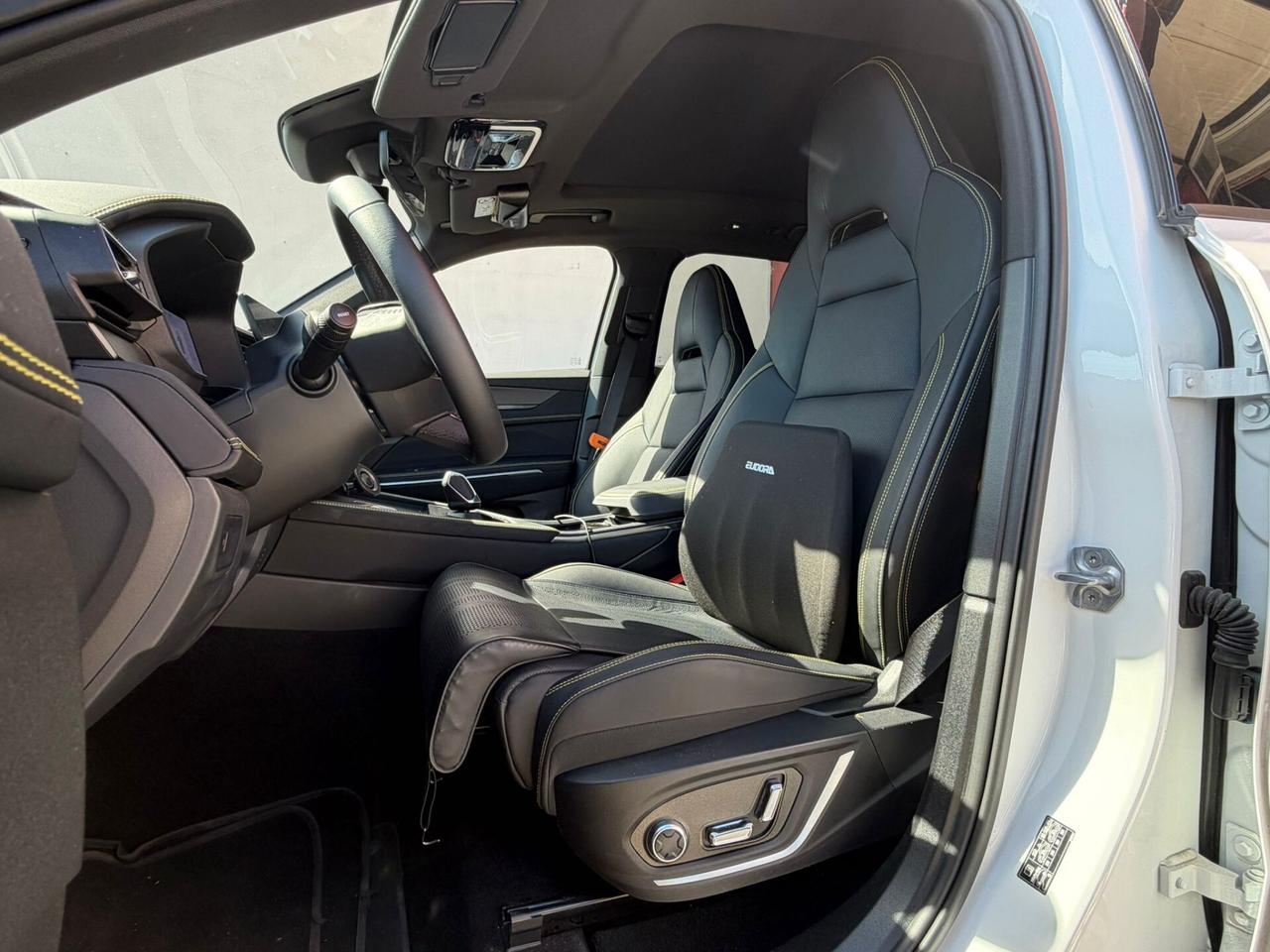 Lynk&co 01 PHEV More 2025 UNIPRO FULL!!!