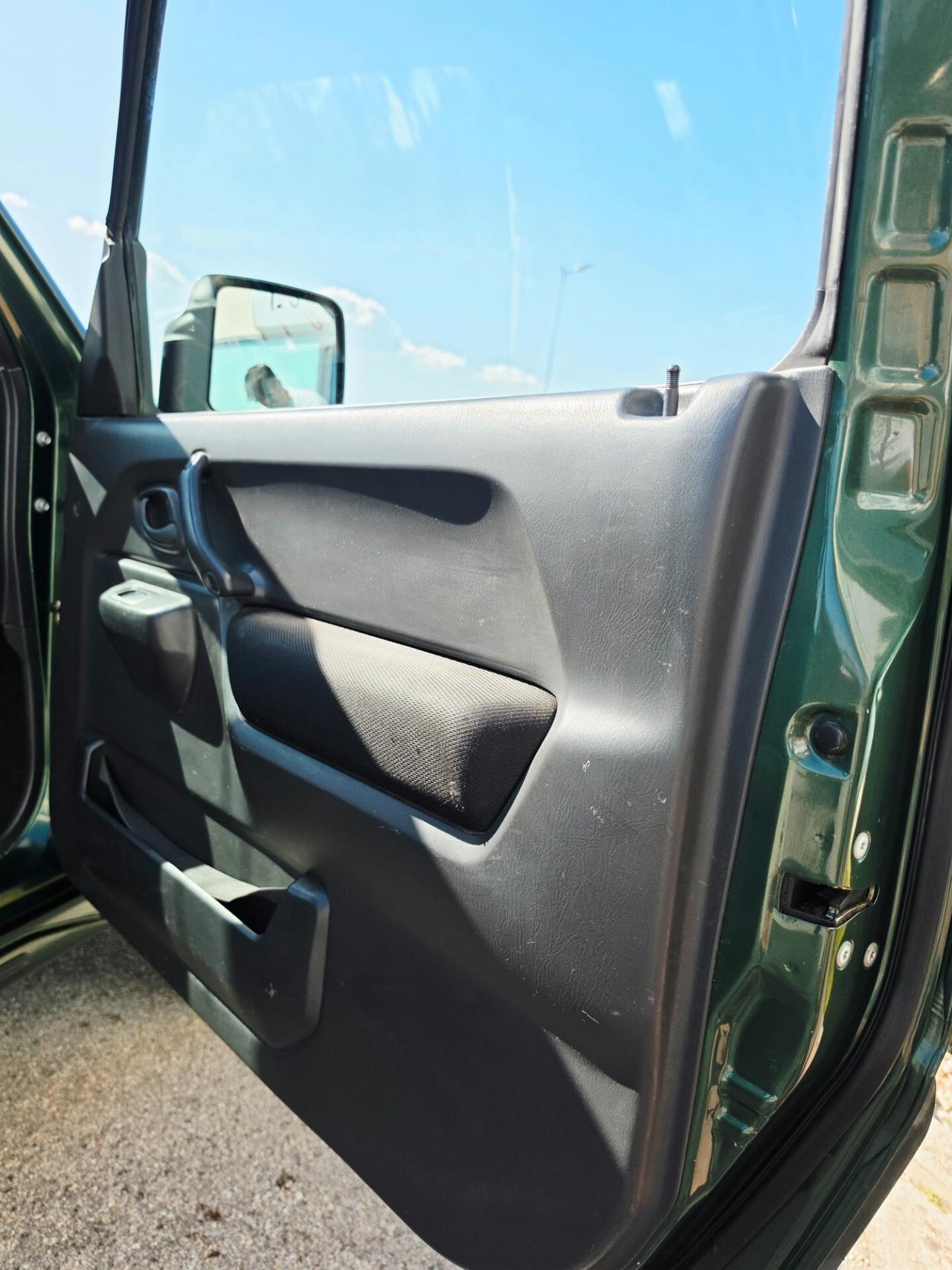Suzuki Jimny 1.3i 16V cat 4WD JLX GANCIO TAGLIANDATA