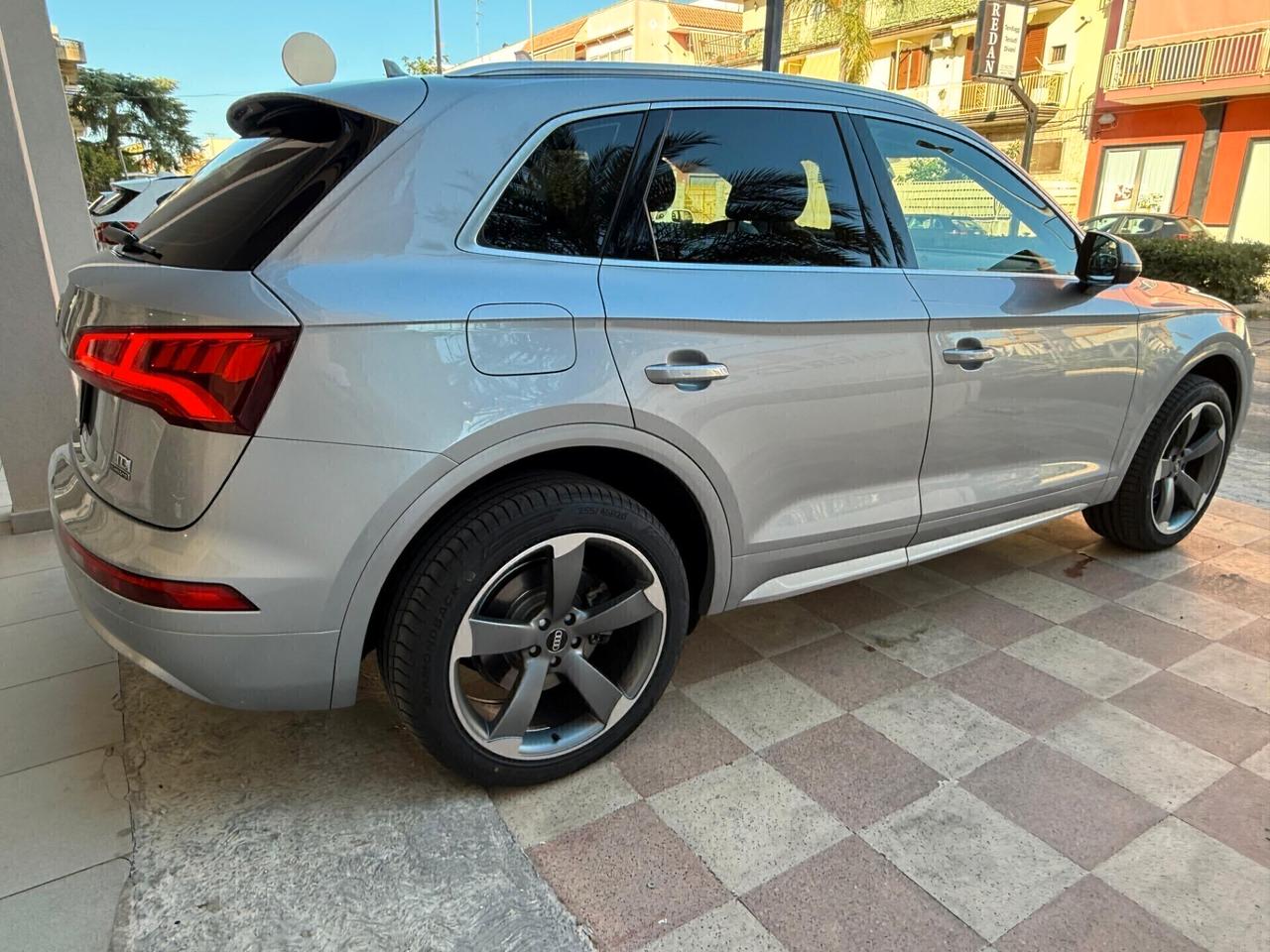 Audi Q5 2.0 TDI 190 CV quattro S tronic Sport