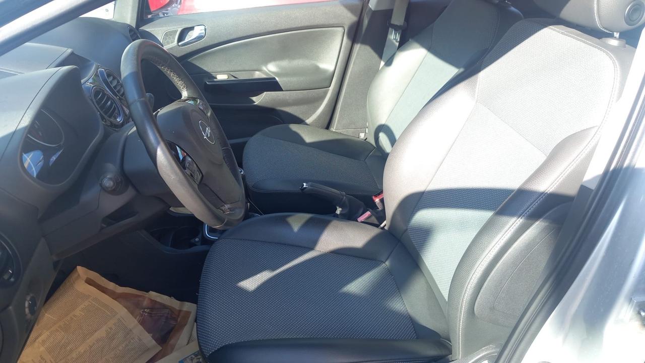 Opel Corsa 1.2 5 porte Easytronic Enjoy