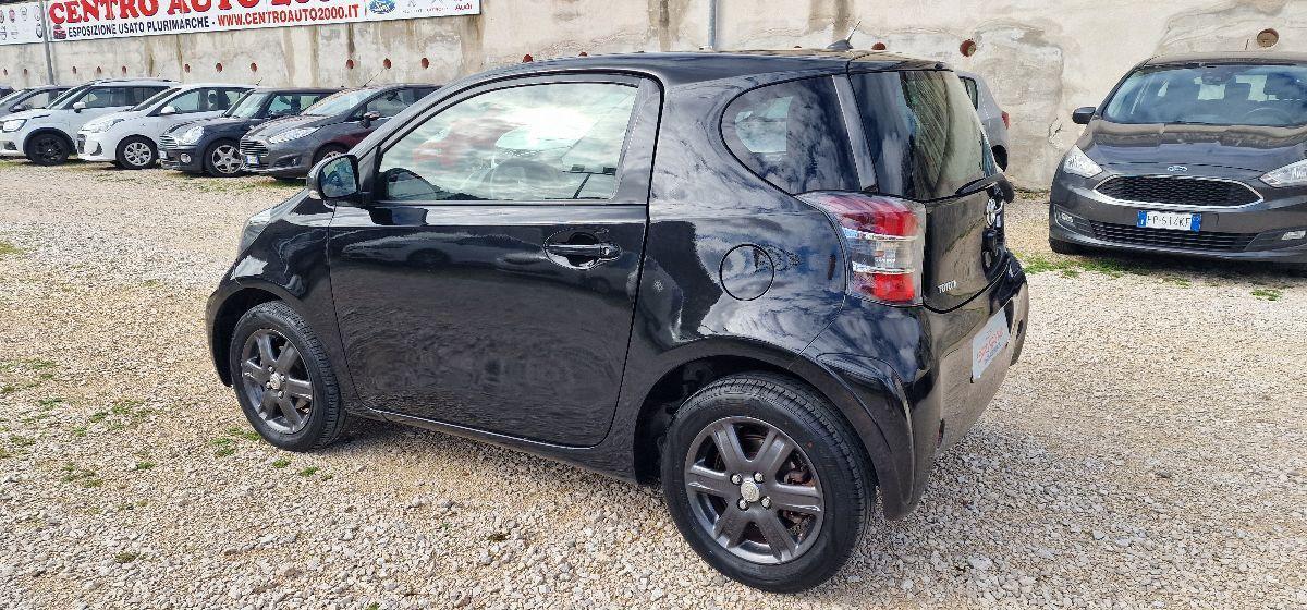 TOYOTA iQ 1.0 Sol