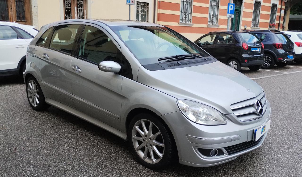Mercedes-benz B 150 B 150 - NEOPATENTATI