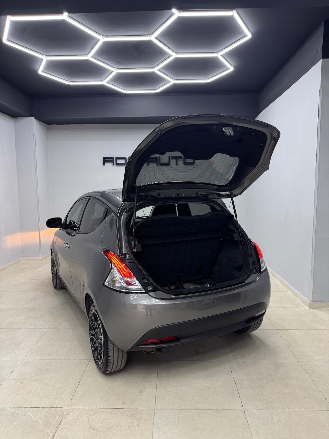 Lancia Ypsilon 1.3 MJT 16V 95 CV MOTORE NUOVO