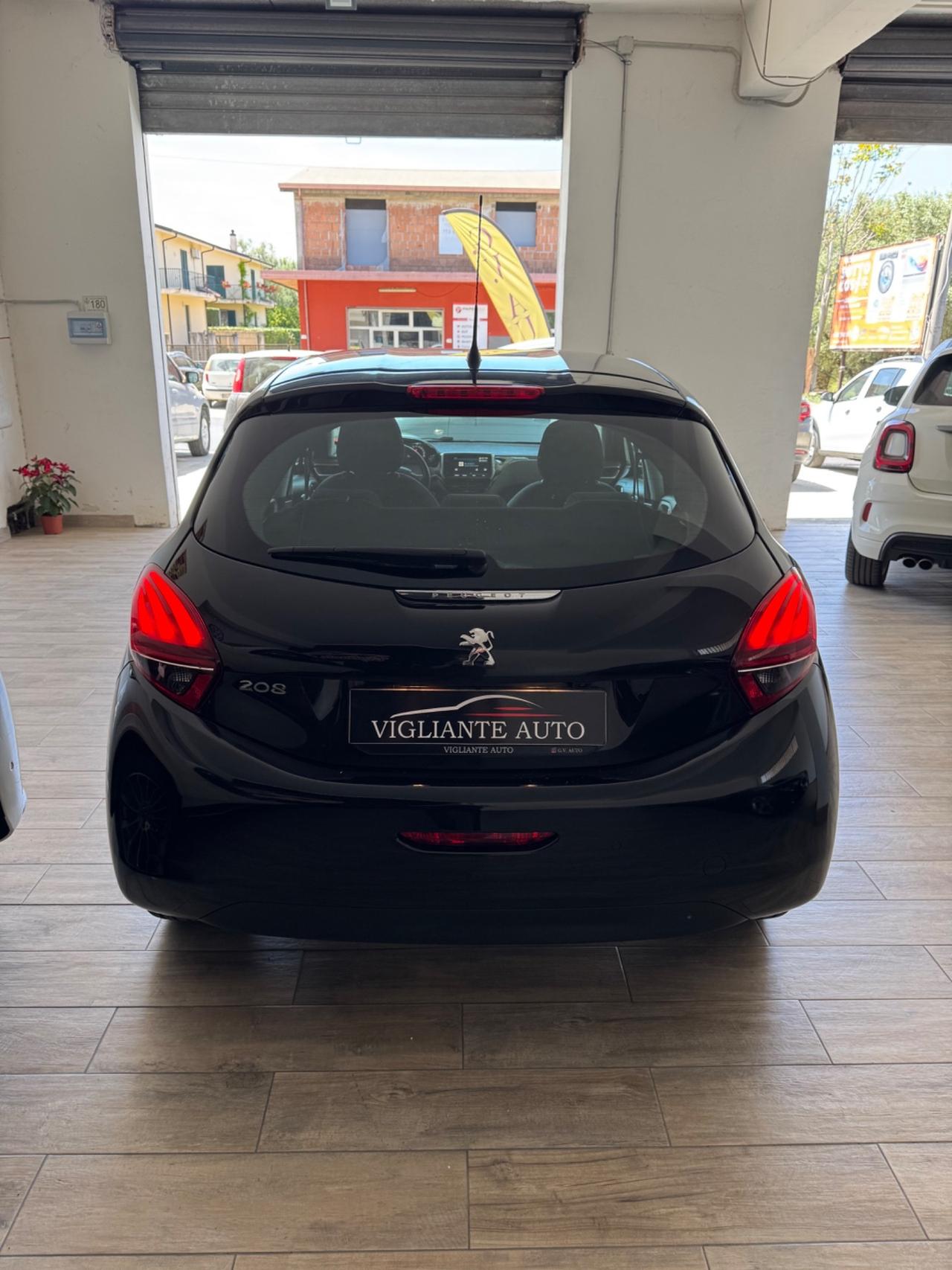 Peugeot 208 BlueHDi 100 5 porte GT Line