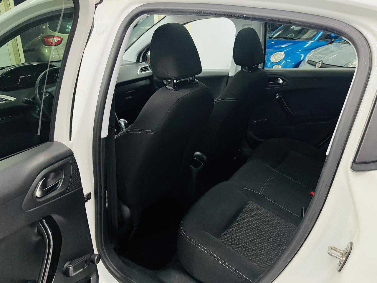 Peugeot 208 1.6 BlueHDi 100cv Style anno 2015