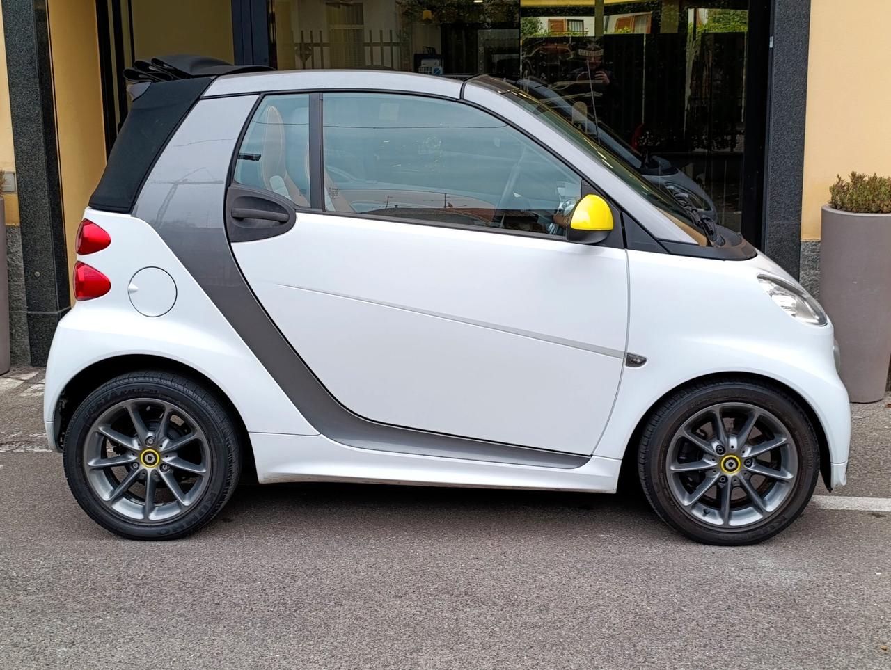 Smart ForTwo 1000 52 kW MHD cabrio pulse