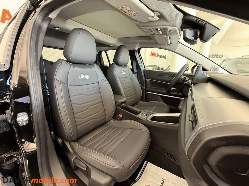 Jeep Avenger 1.2 Turbo MHEV Summit