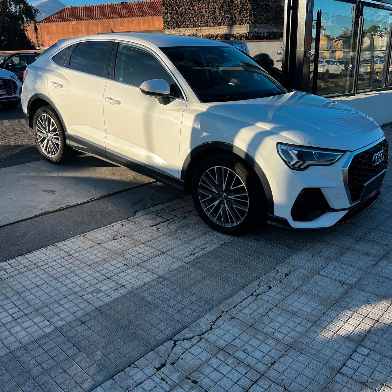 Audi Q3 35 TDI S tronic line edition