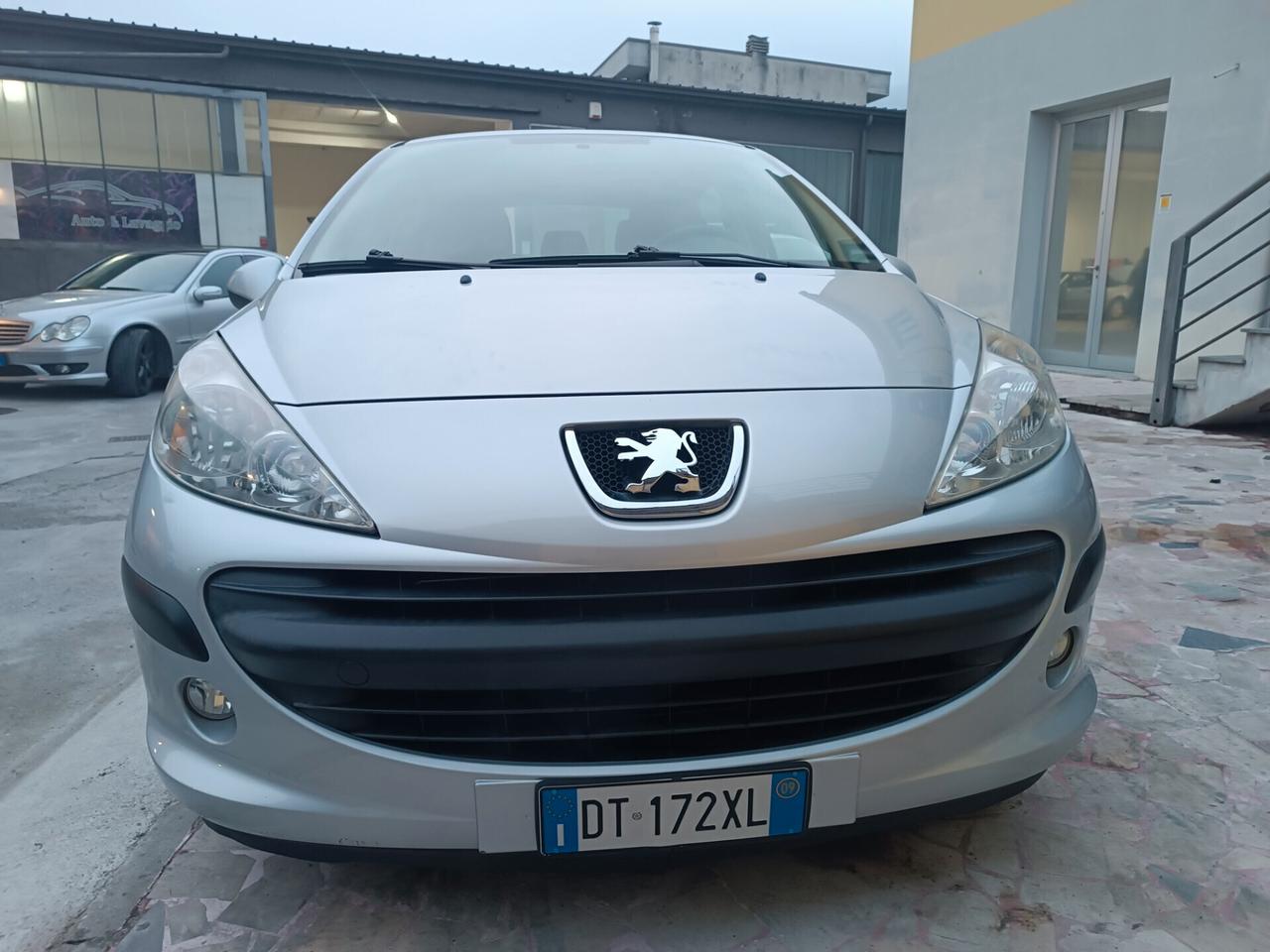 Peugeot 207 1.4 GPL garanzia