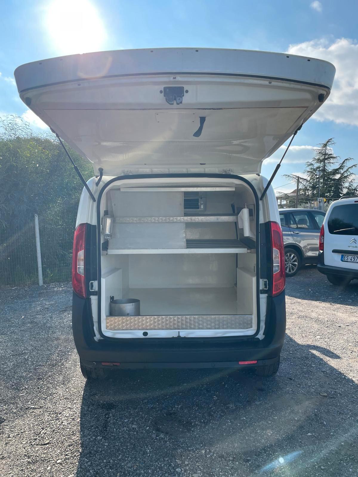 Fiat Doblo 1.6 MJT 120CV Maxi 3 posti AUTONEGOZIO unico proprietario