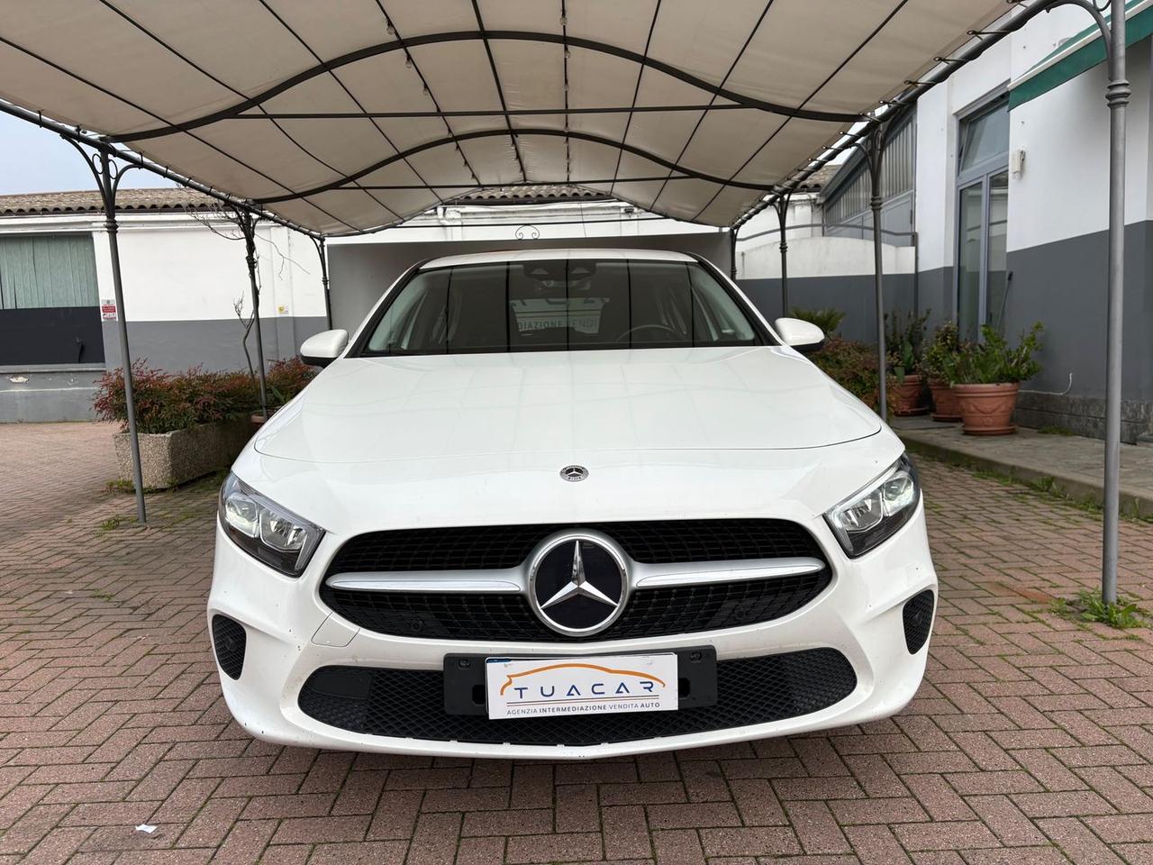 Mercedes-Benz A 180 Business Plus A 180 D #9757