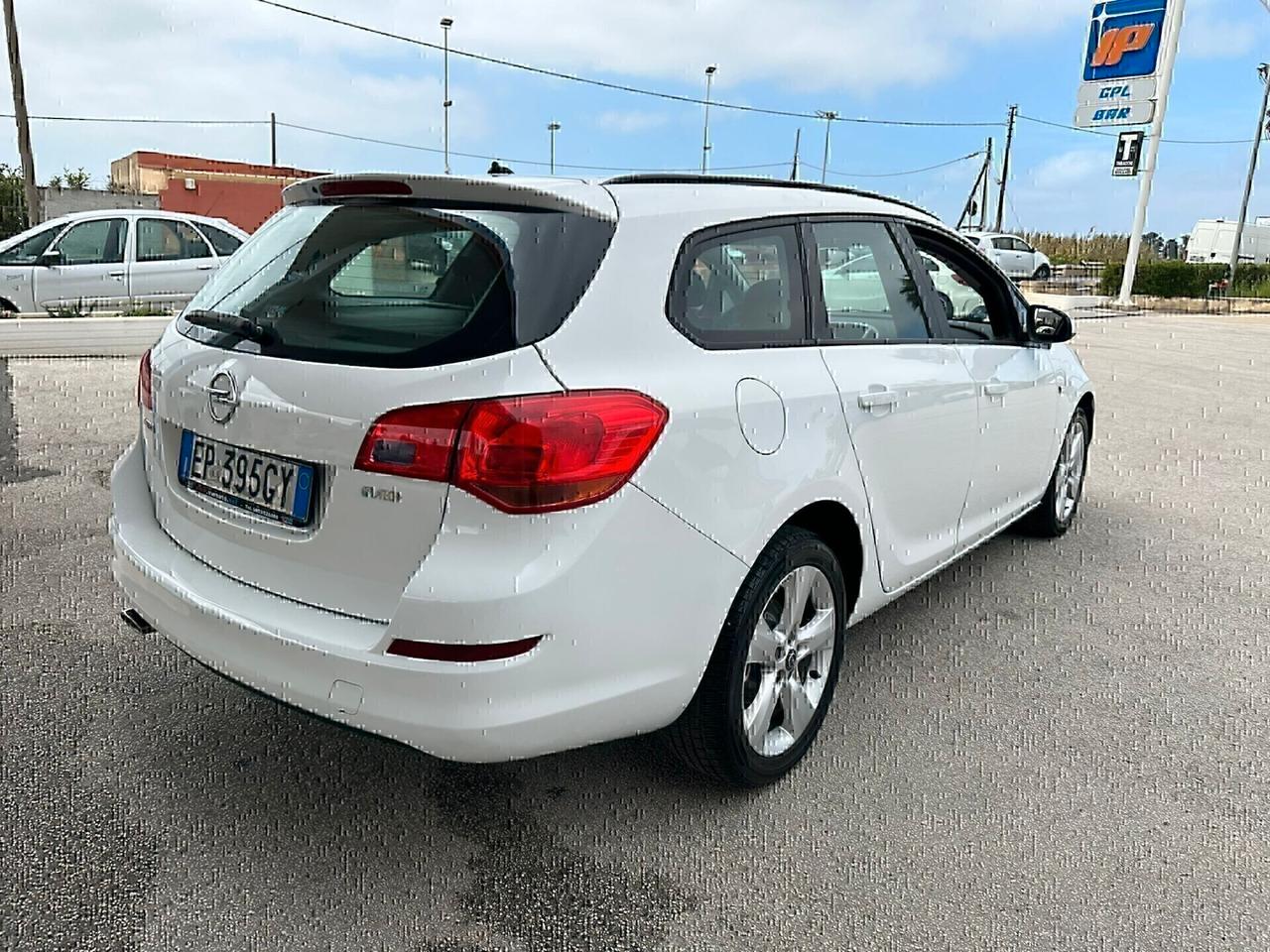 Opel Astra 1.4 Turbo 140CV Sports Tourer GPL Tech Elective