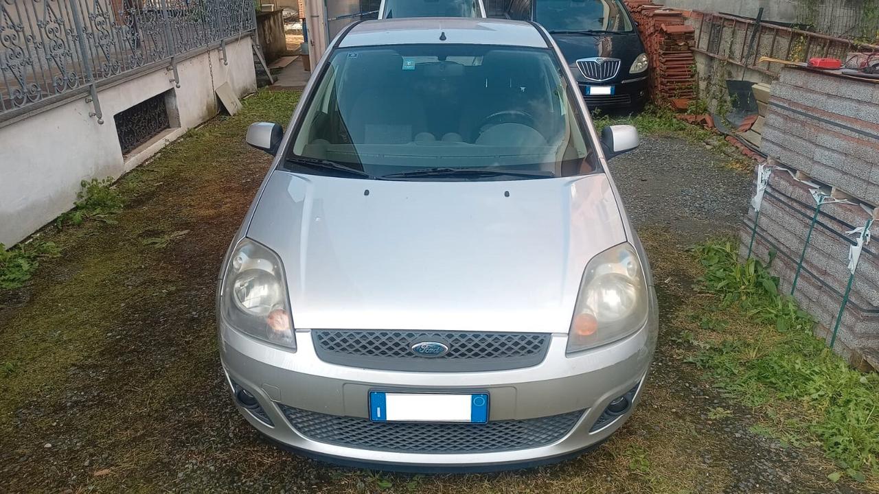 Ford Fiesta TDCi 5P Unico Prop.Commercianti