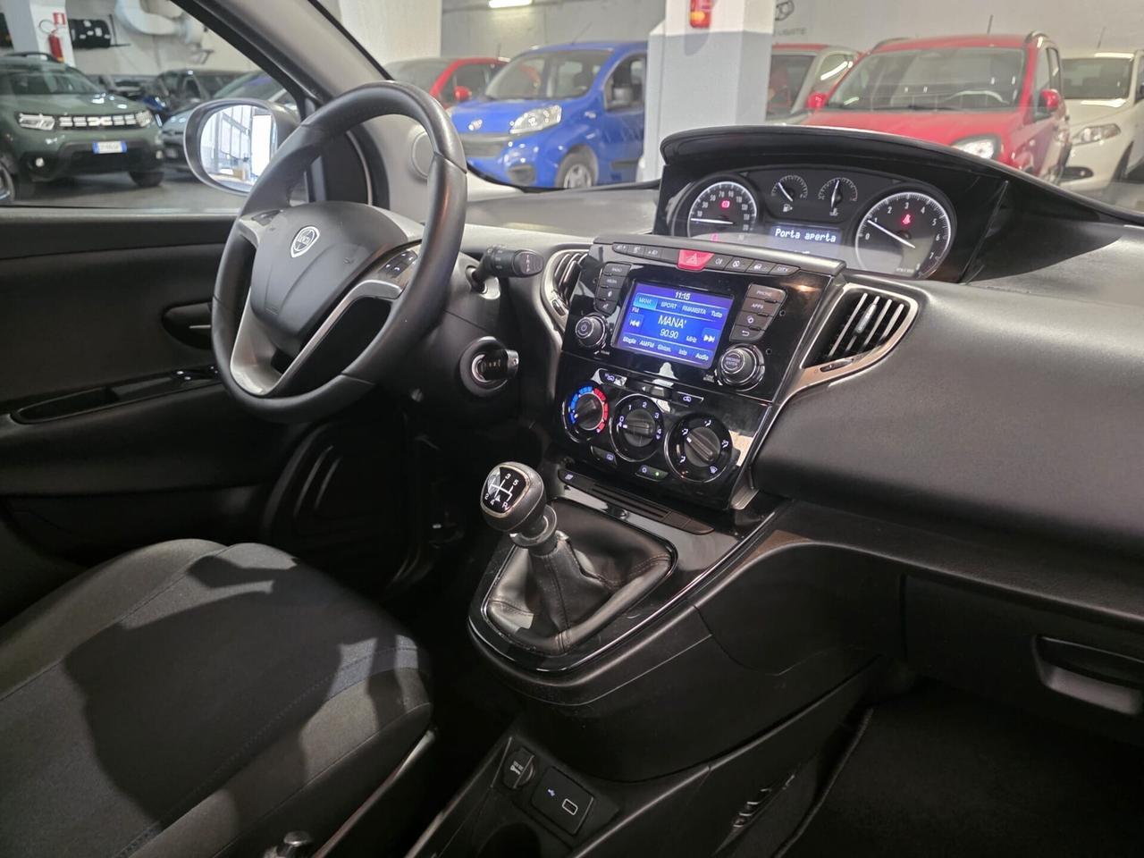 Lancia Ypsilon 1.2 69 CV unico proprietario