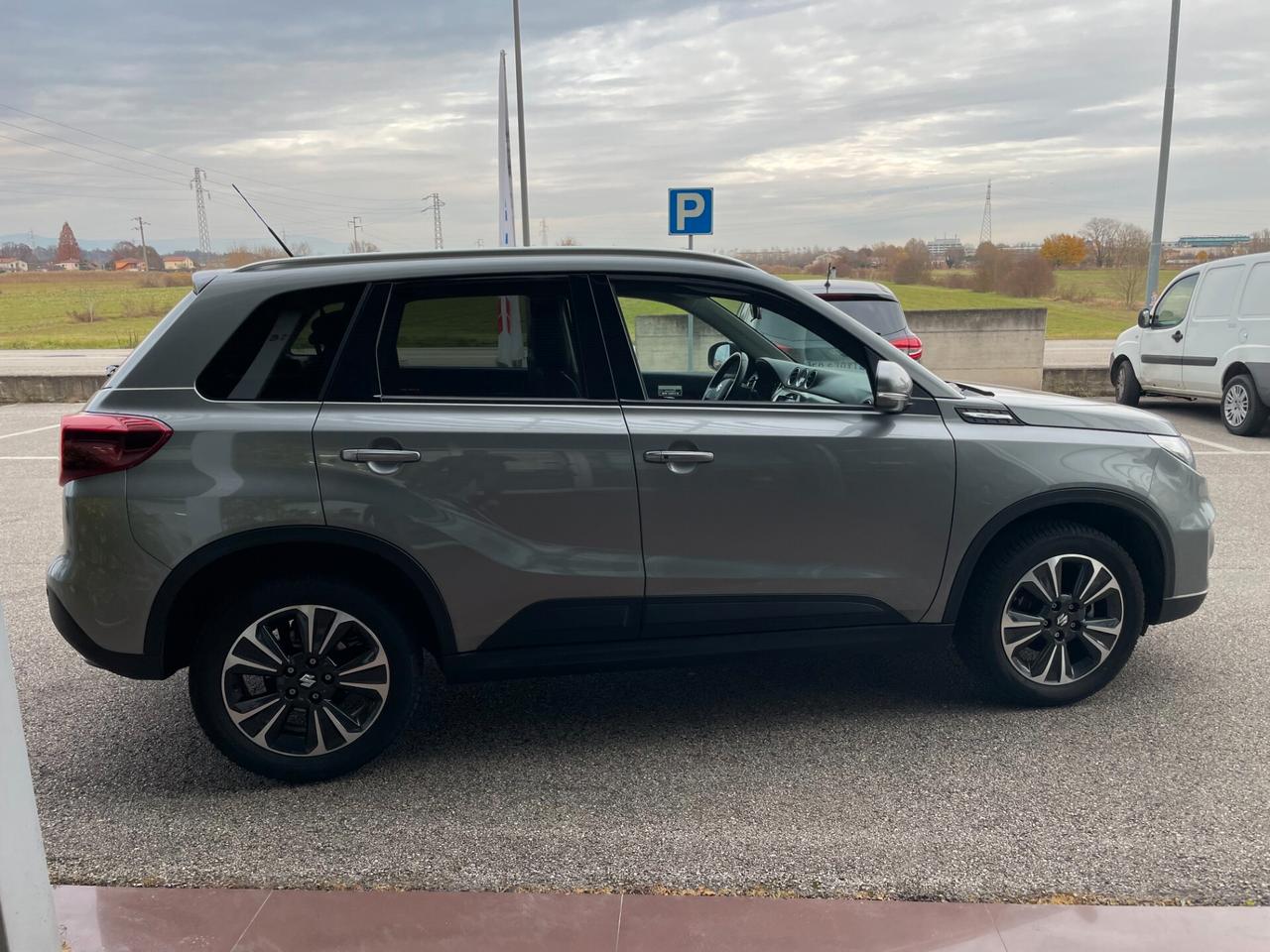 Suzuki Vitara 1.4 Hybrid Top