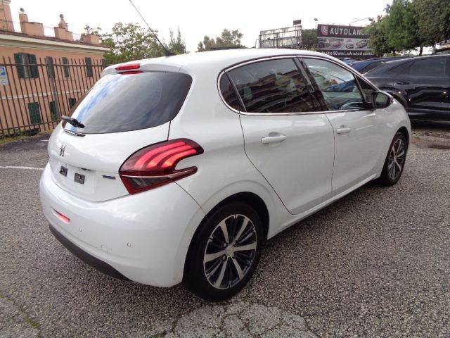 PEUGEOT 208 16000 BLUEHDI ALLURE 99CV 5PORTE NAVI ITALIA