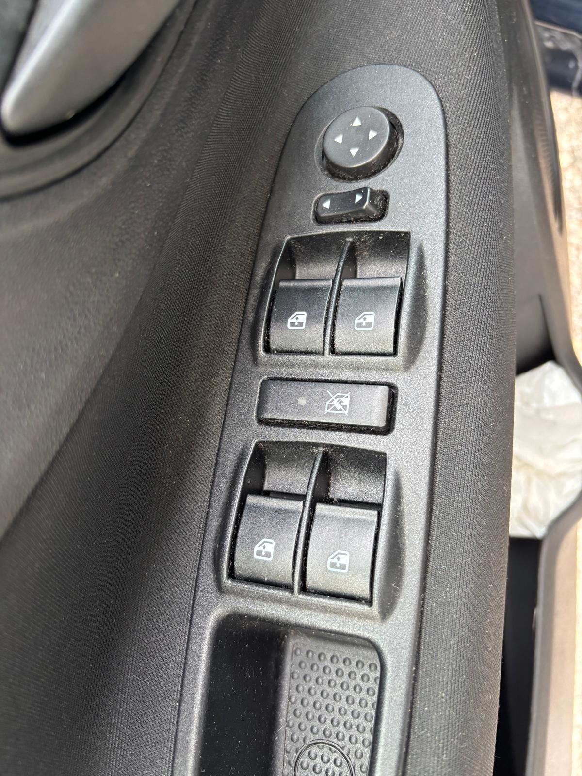 Fiat Punto 1.3 MJT II S&S 95 CV 5 porte Street