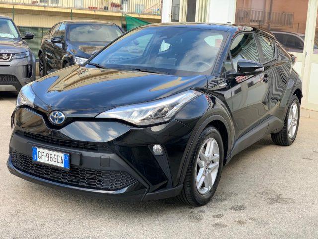 TOYOTA C-HR 1.8 Hybrid E-CVT Business