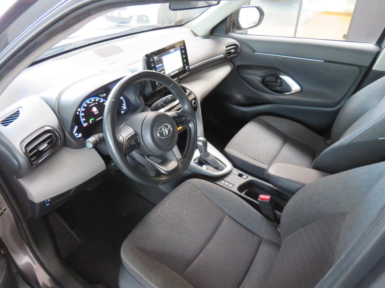 Toyota Yaris Cross 1.5 Hybrid 5p. E-CVT Business