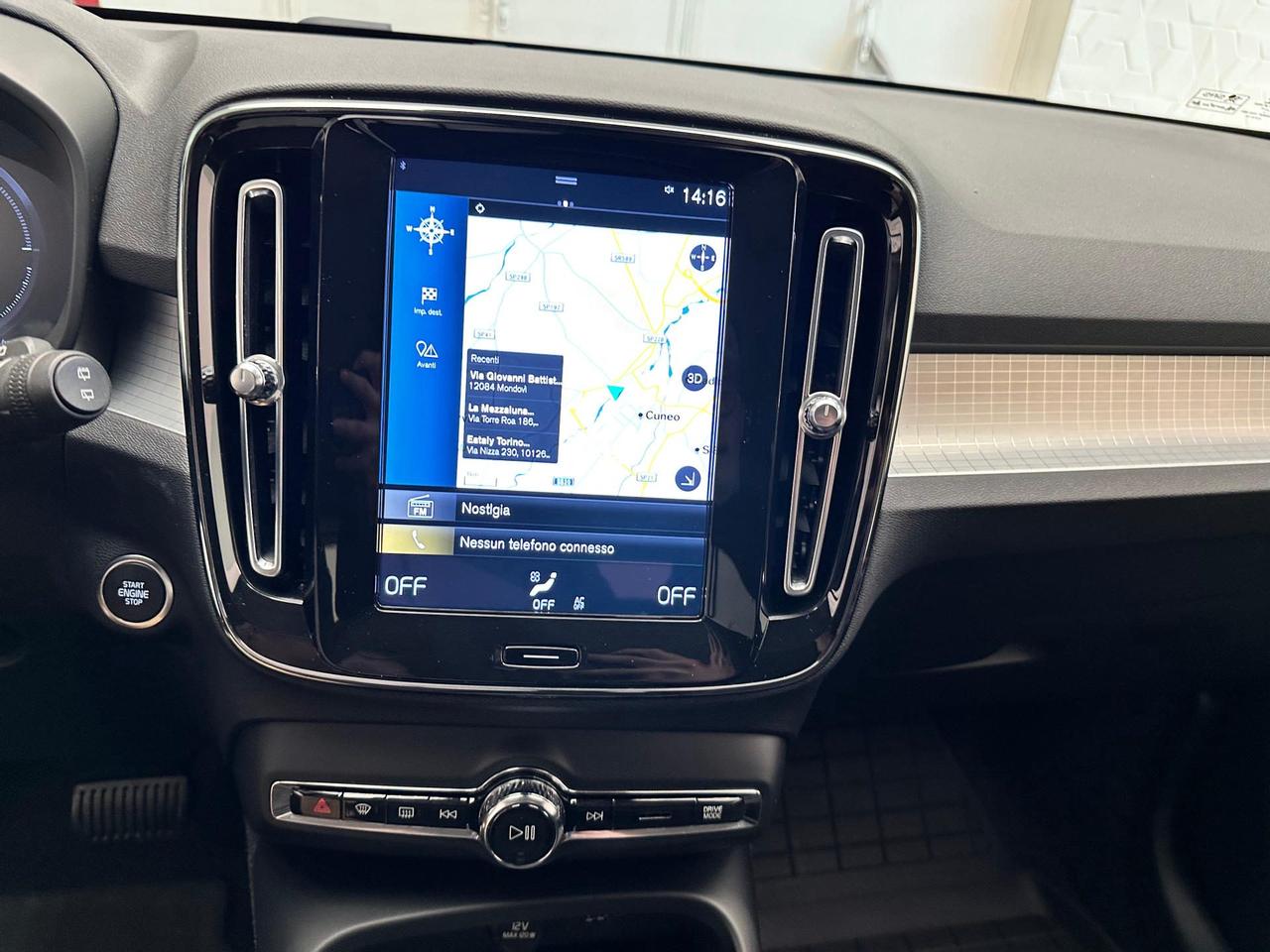 Volvo XC40 1.5 t4 RECHARGE PHEV MOMENTUM