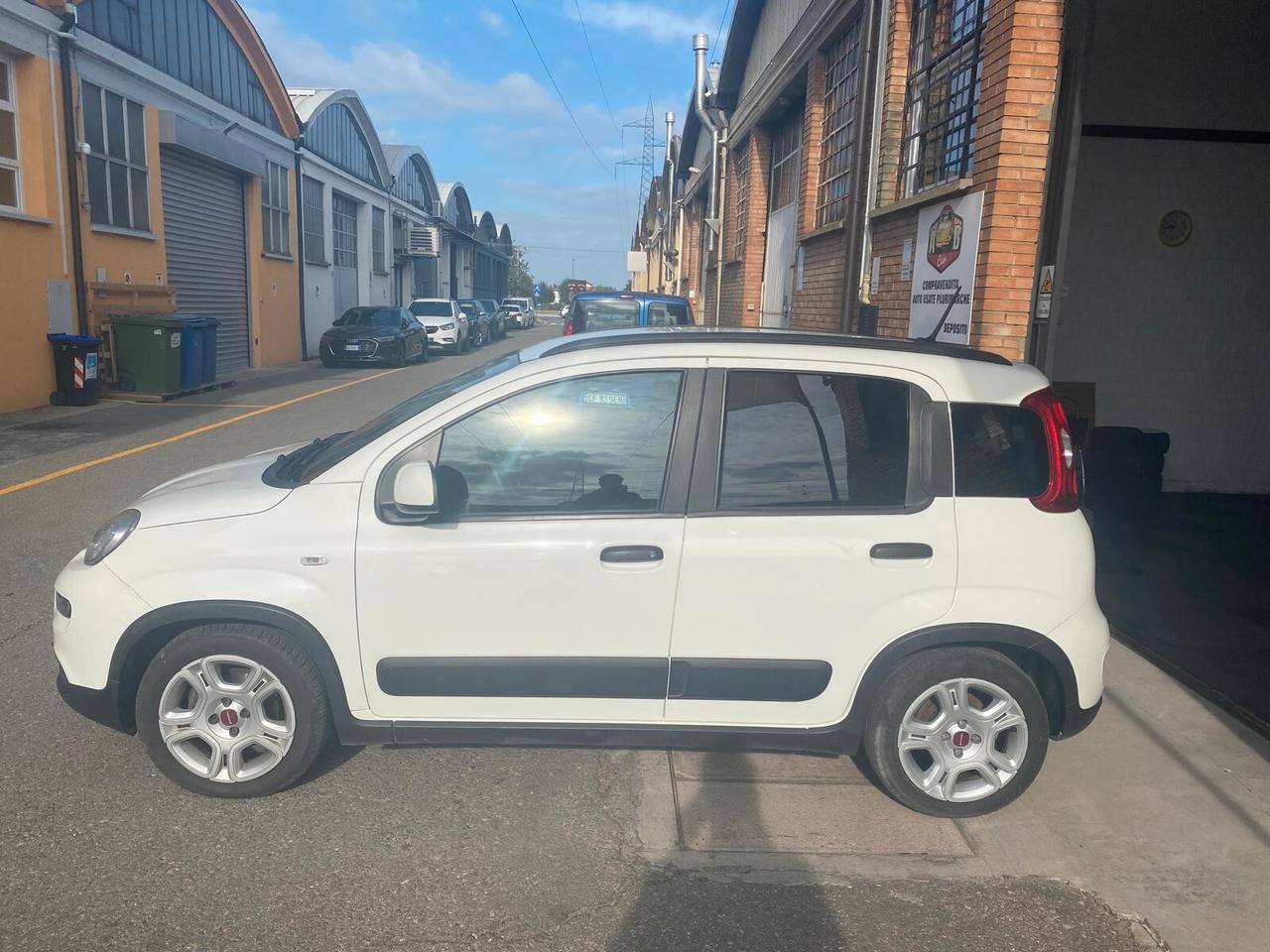 Fiat Panda 1.0 70 cv Hybrid City Life - 1 PROP. - OK NEOP. - GARANZIA 12 MESI