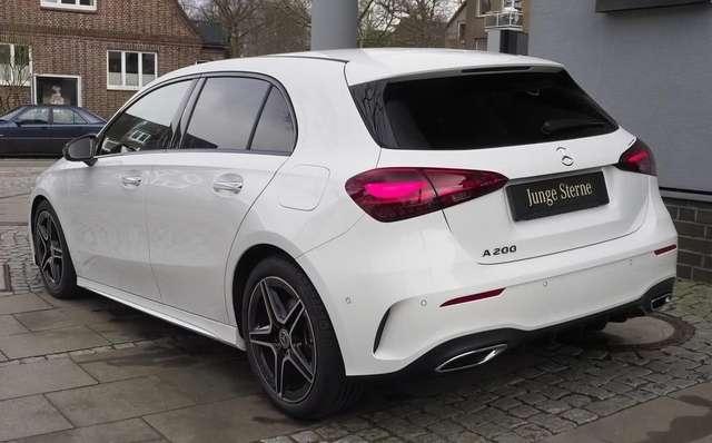 Mercedes-Benz A 200 NIGHT AMG PREMIUM NAVI 18" KAMERA 64 COLORI