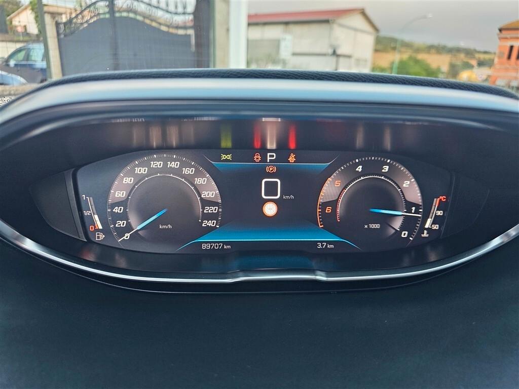 PEUGEOT 3008 BlueHDI 130 EAT8 S&S Allure Pack Aziendale Iva Deducibile