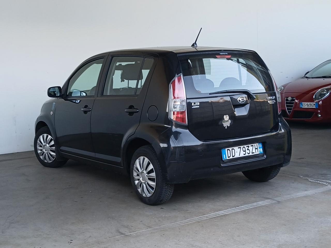 Daihatsu Sirion 1.3 16V 4WD Mio