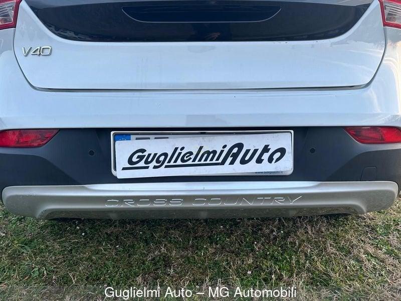 Volvo V40 Cross Country D2 Geartronic Momentum