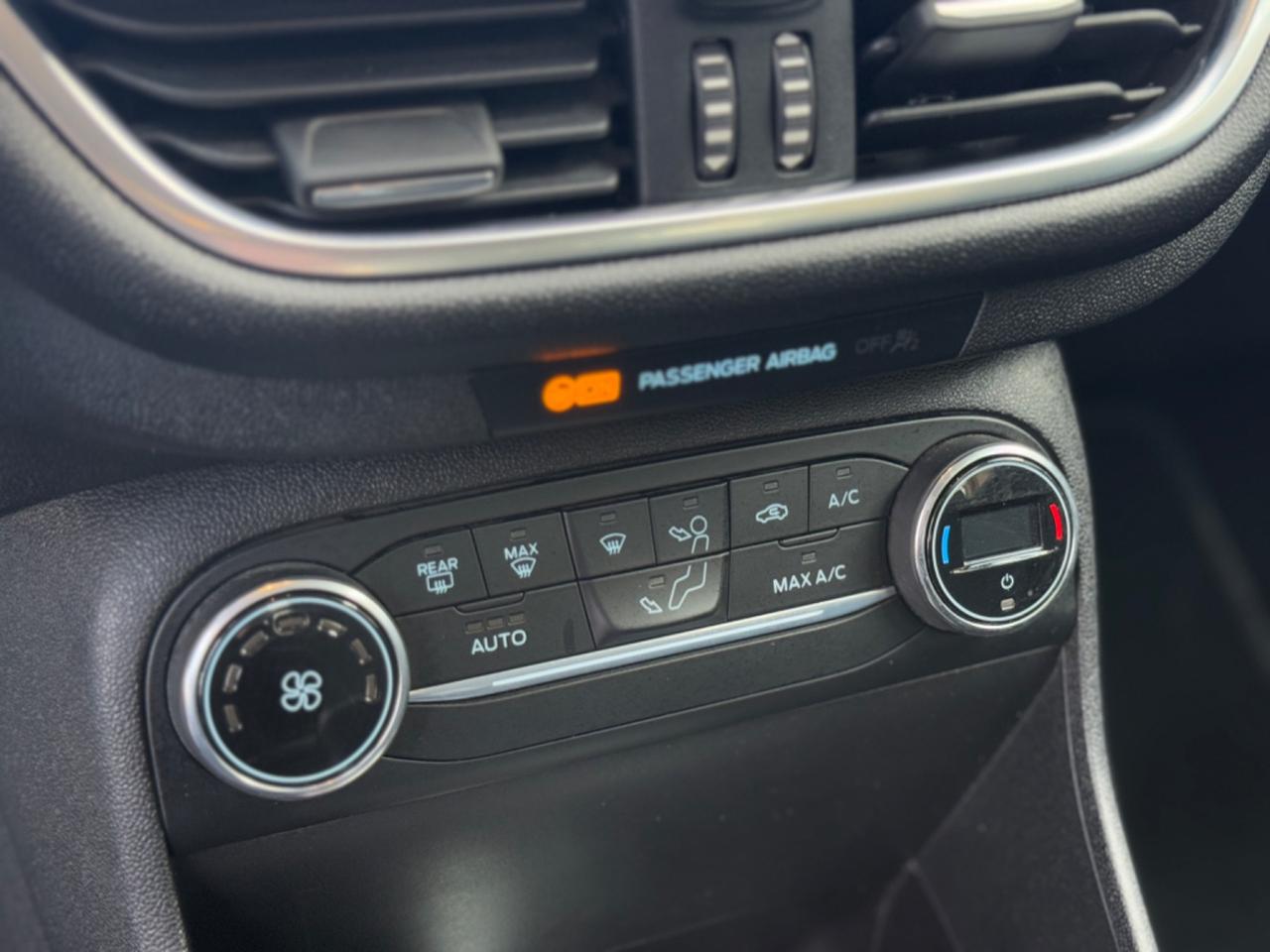 Ford Fiesta 1.5 EcoBlue 5p Connect