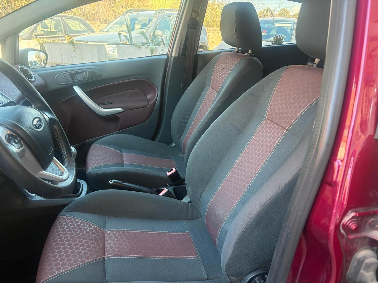 Ford Fiesta 1.4 TDCi 5p. Titanium