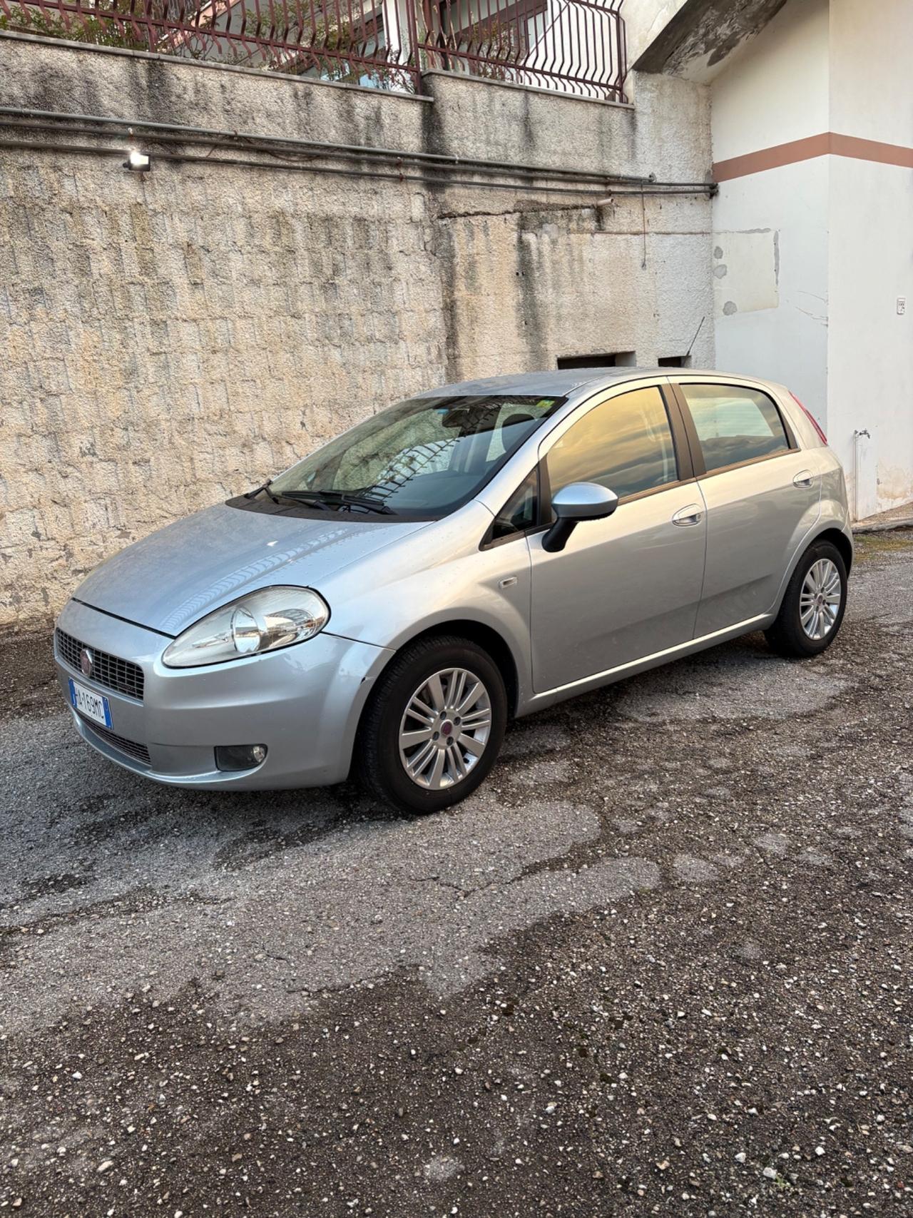 Fiat Grande Punto 1.3 MJT 75 CV 5 porte Dynamic