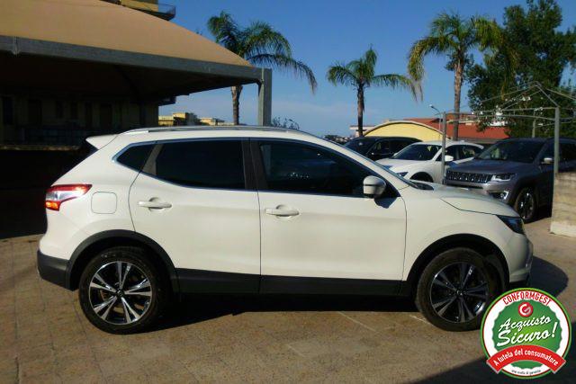 NISSAN Qashqai 1.5 dCi N-Connecta